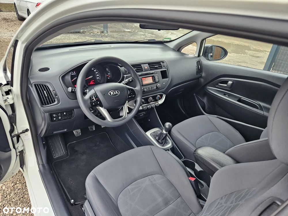 Kia Rio 1.2 Business Line - 19