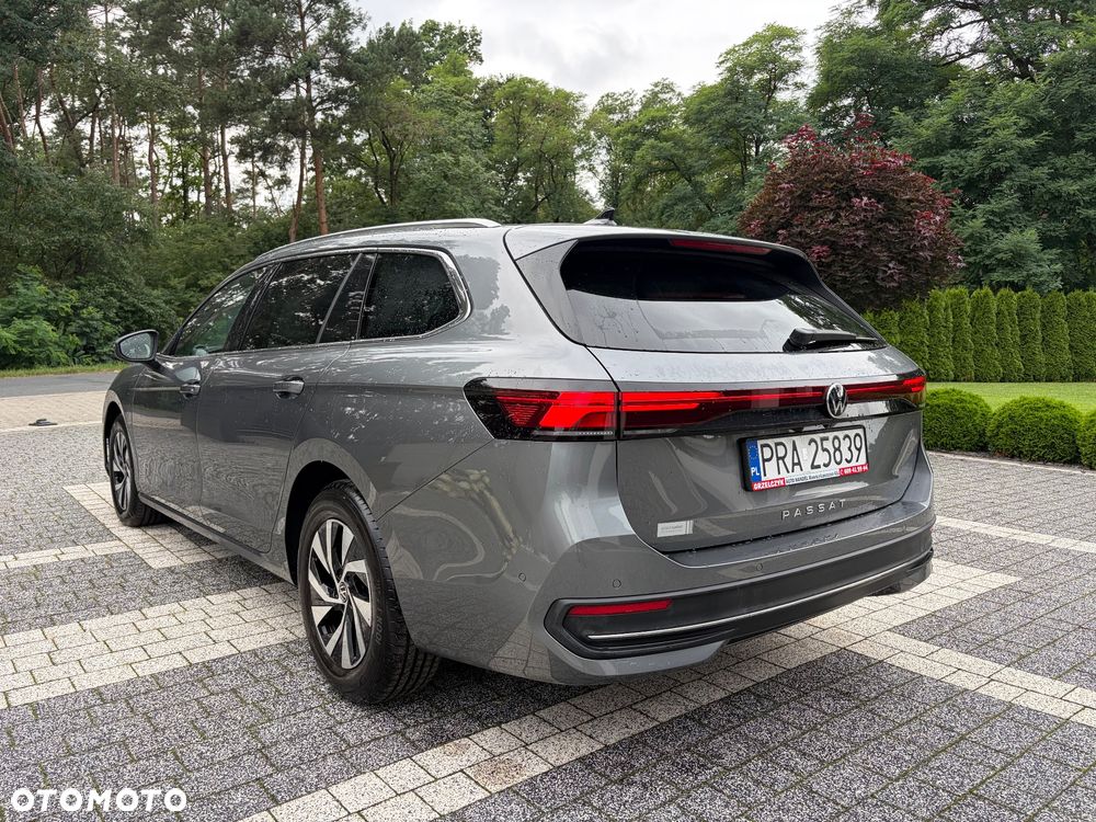 Volkswagen Passat 2.0 TDI SCR DSG Business - 4