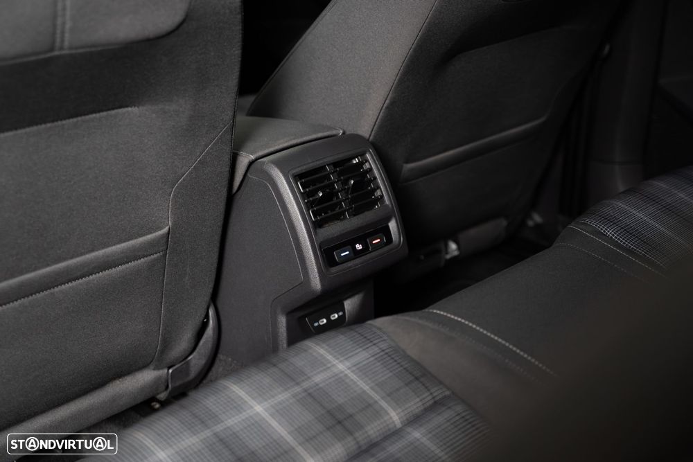 VW Golf 2.0 TDI GTD DSG - 45