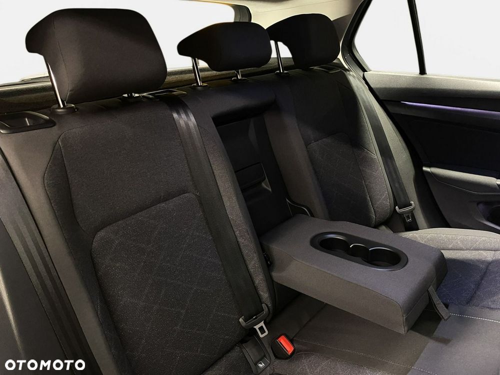 Volkswagen Golf - 16