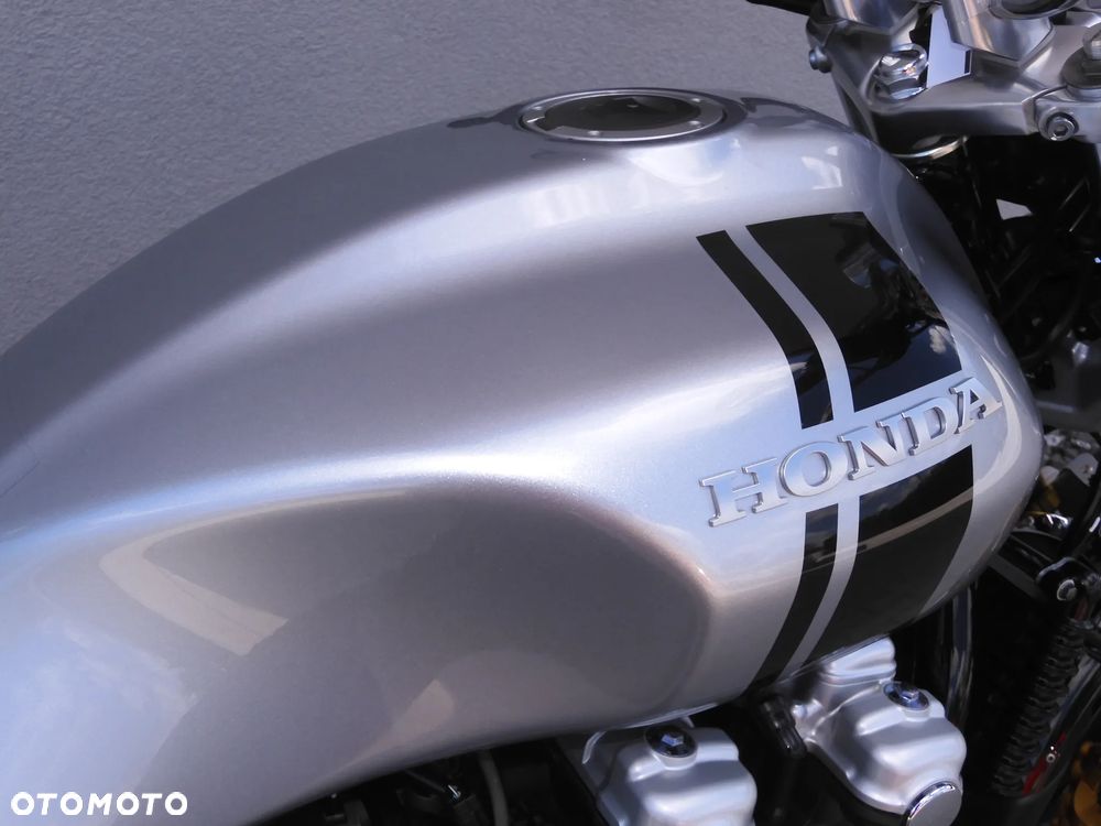 Honda CB - 7