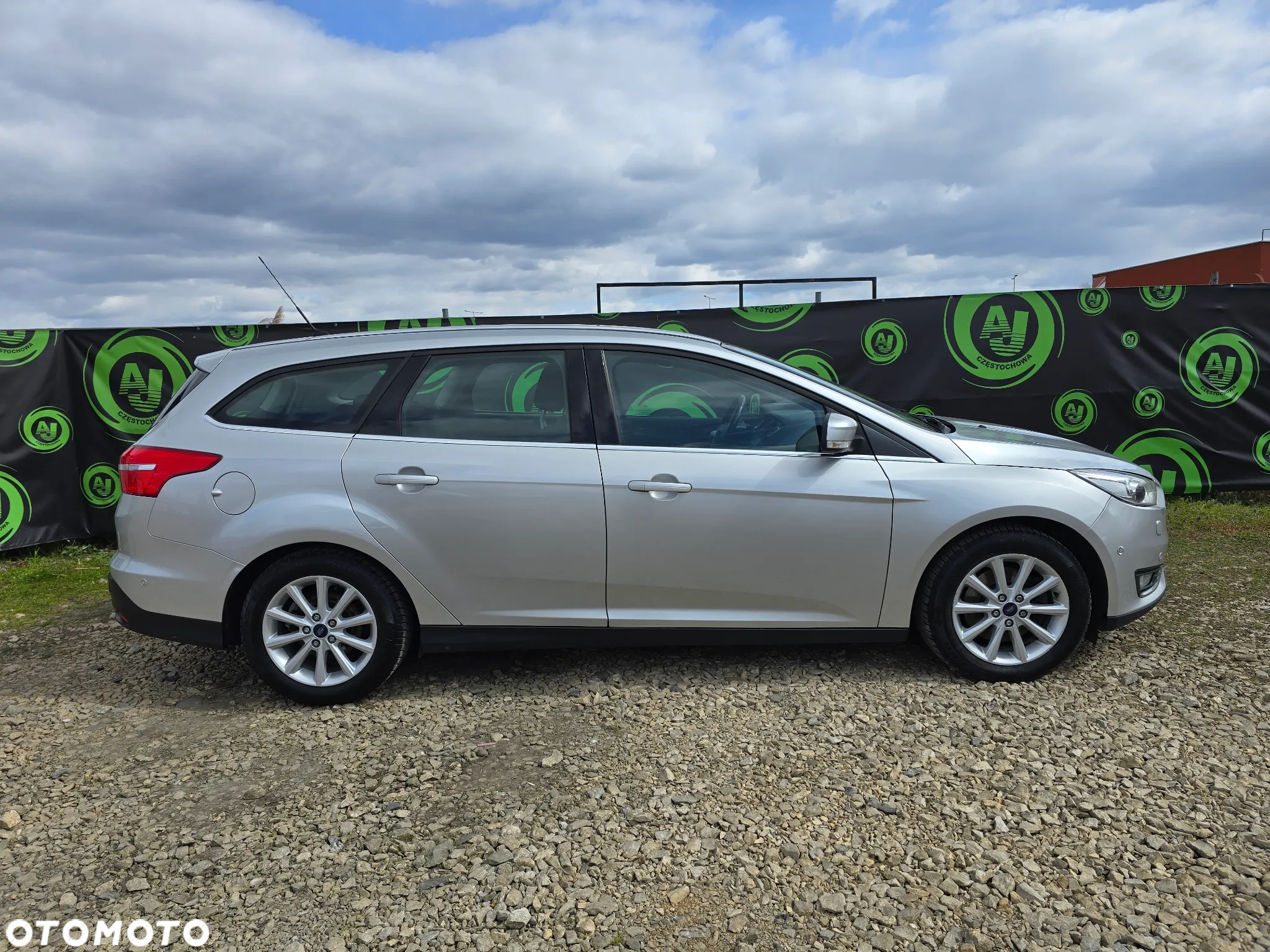 Ford Focus 2.0 TDCi Titanium ASS - 5