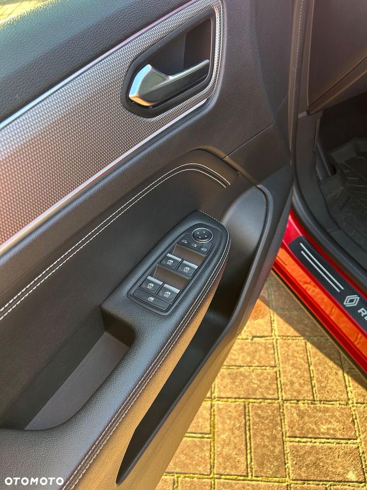 Renault Arkana 1.6 E-TECH Intens MMT - 28