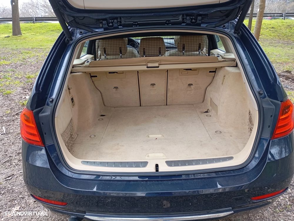 BMW 320 d Line Luxury - 2