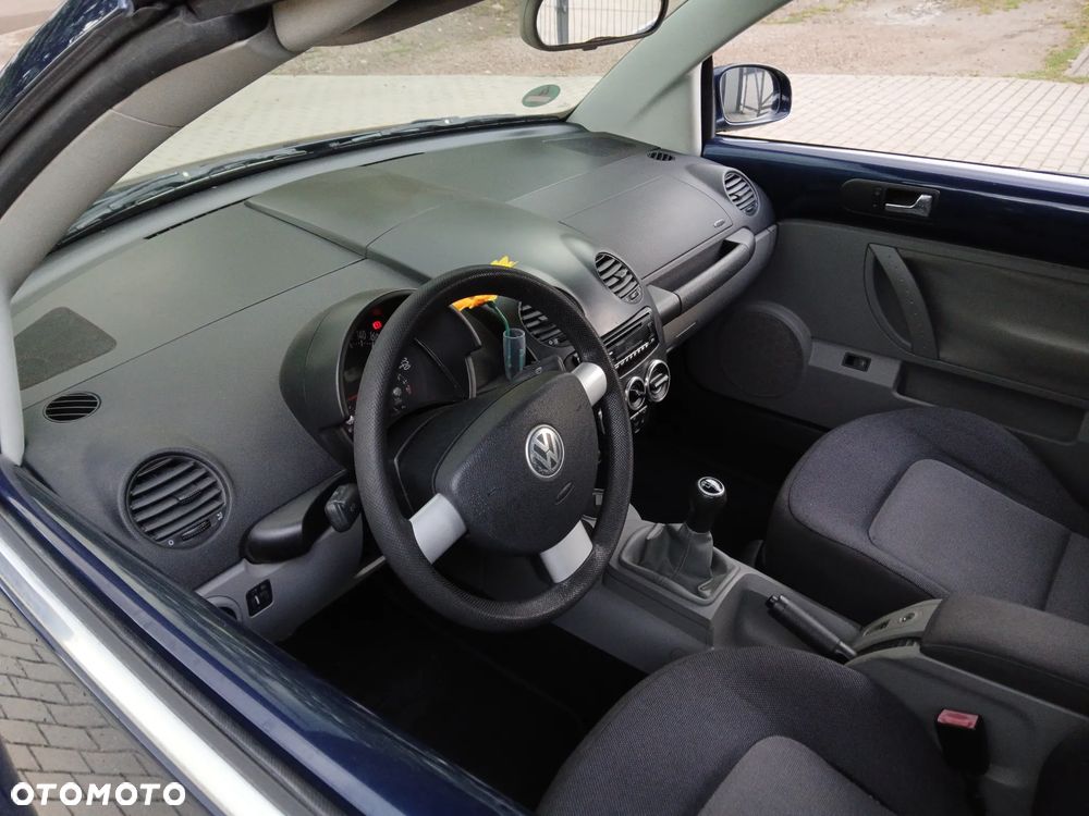 Volkswagen New Beetle 1.6 - 19