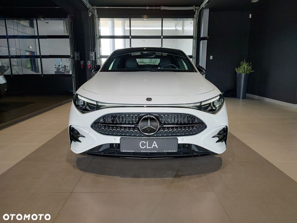 Mercedes-Benz CLA - 2