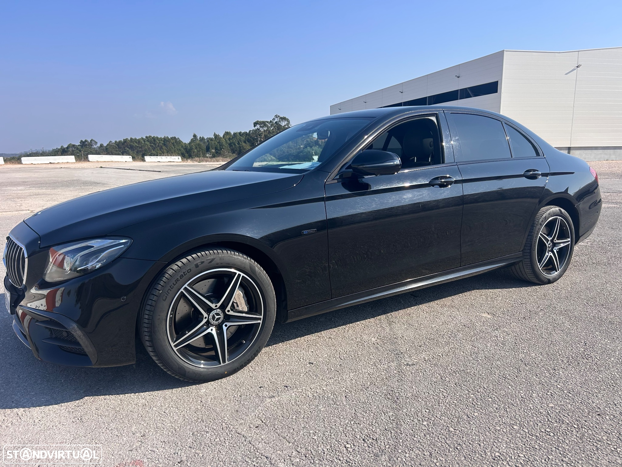 Mercedes-Benz E 300 de AMG Line - 12