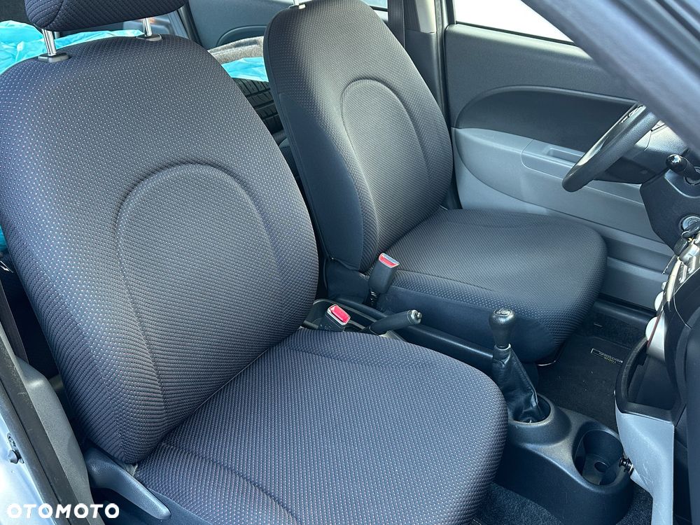 Daihatsu Sirion 1.3 - 18