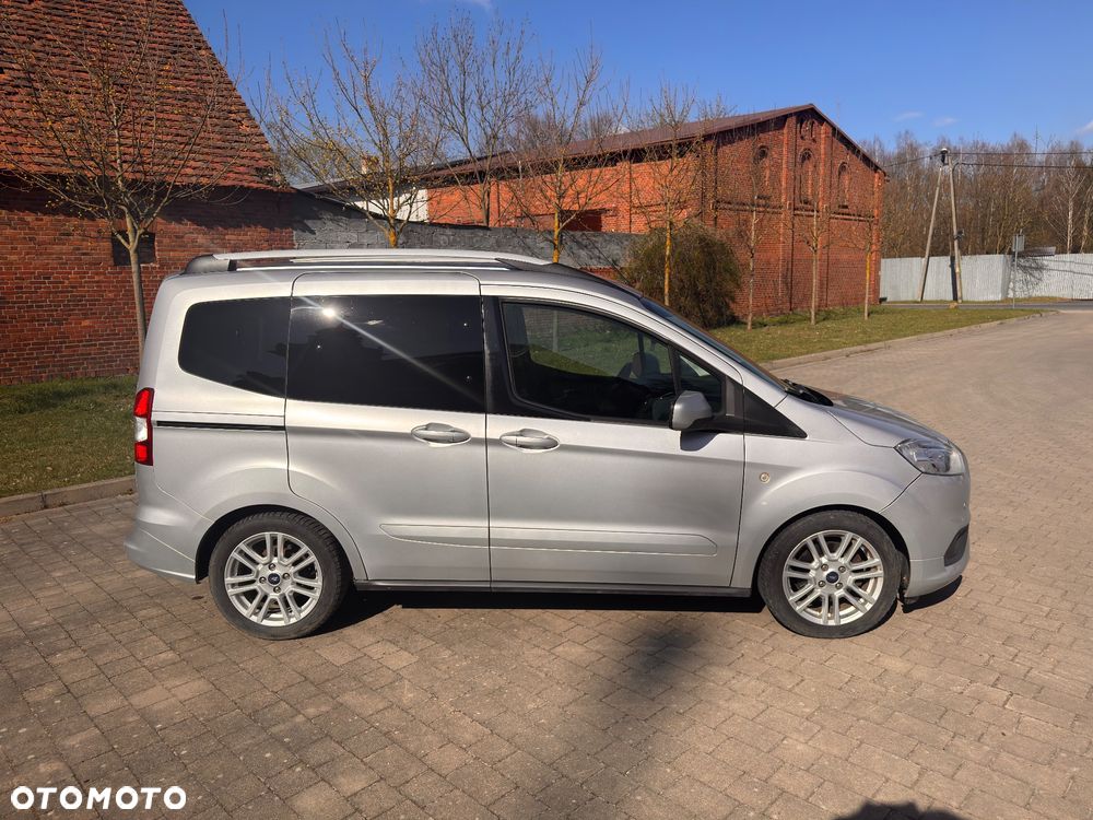 Ford Tourneo Courier 1.5 TDCi Titanium - 8