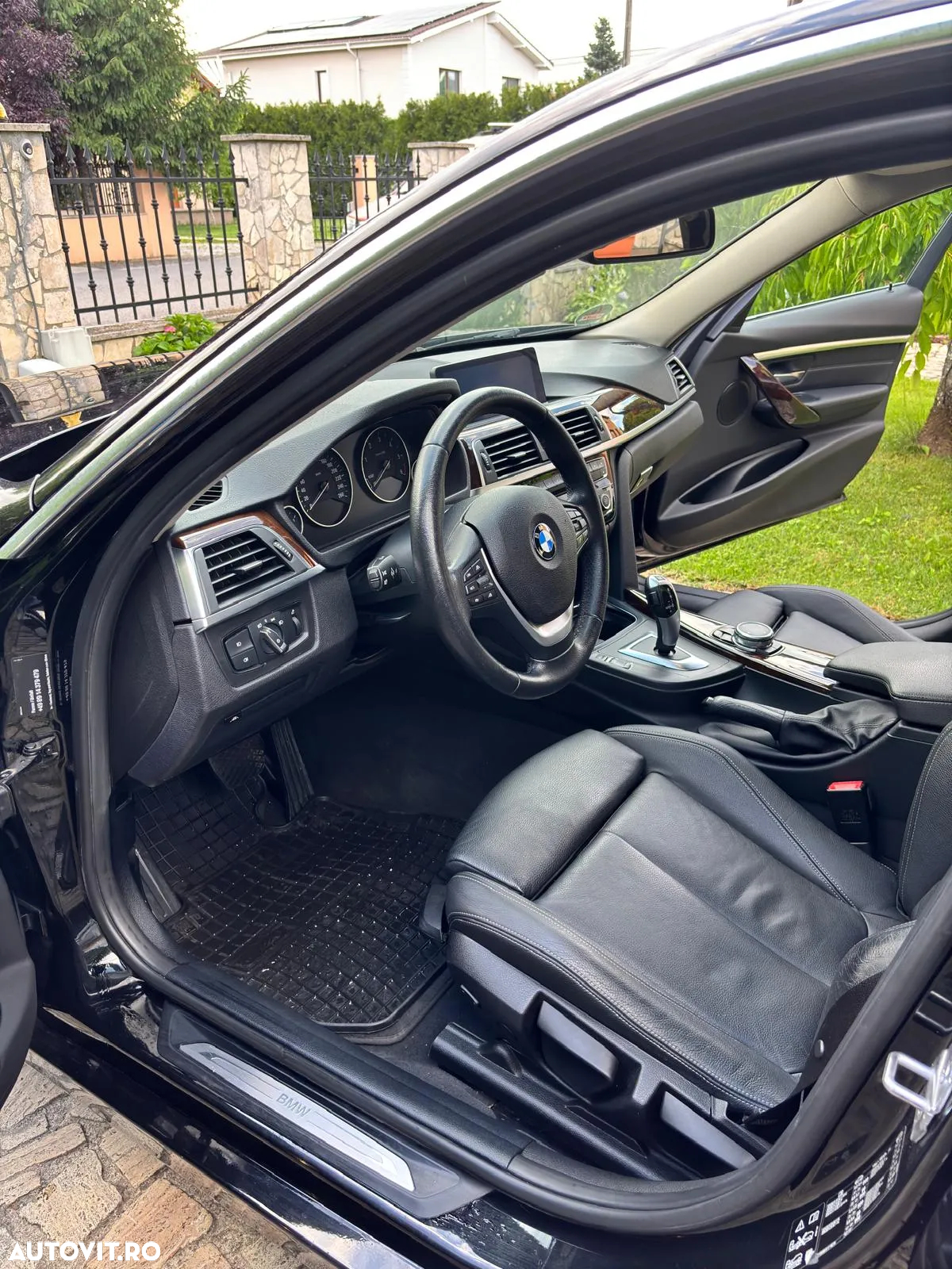 BMW Seria 3 320d Aut. Luxury Line - 7