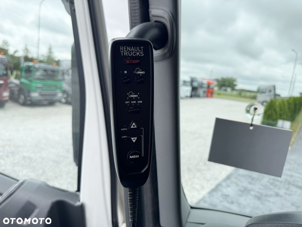 Renault T 520 / ACC / HIGH CAB  / CAŁA NA PODUSZKACH - FULL AIR / KLIMA POSTOJOWA / OBRACANY FOTEL / Z NIEMIEC - 39