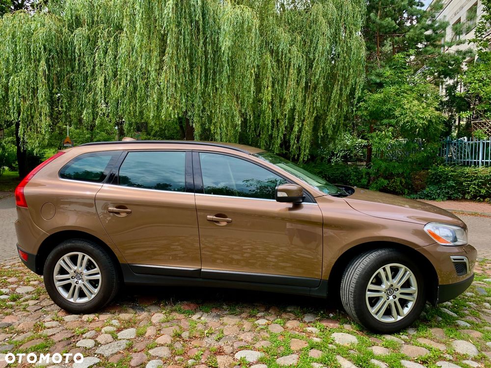 Volvo XC 60 - 4
