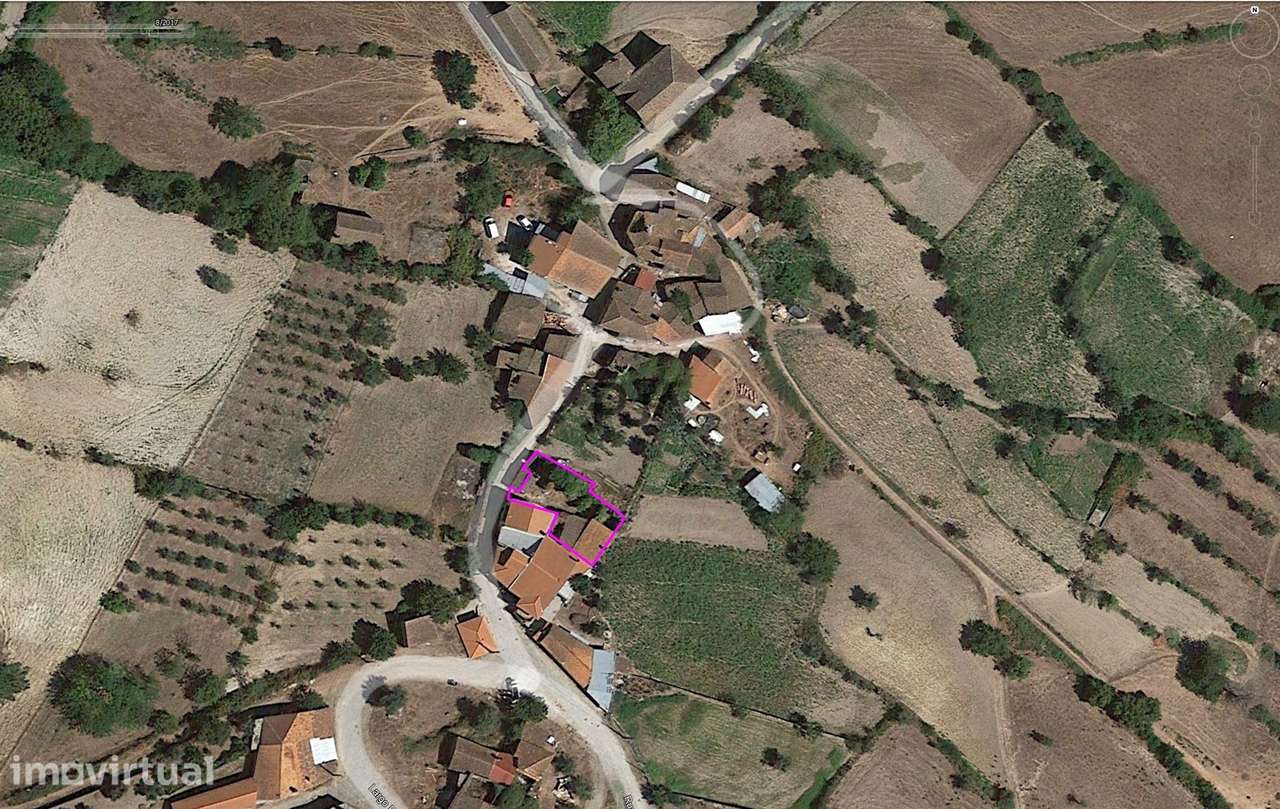 Moradia para reconstrução em Peges - Grande imagem: 2/10