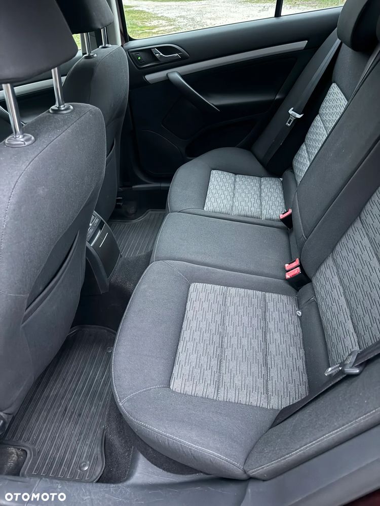 Skoda Octavia 1.4 TSI Ambiente - 28