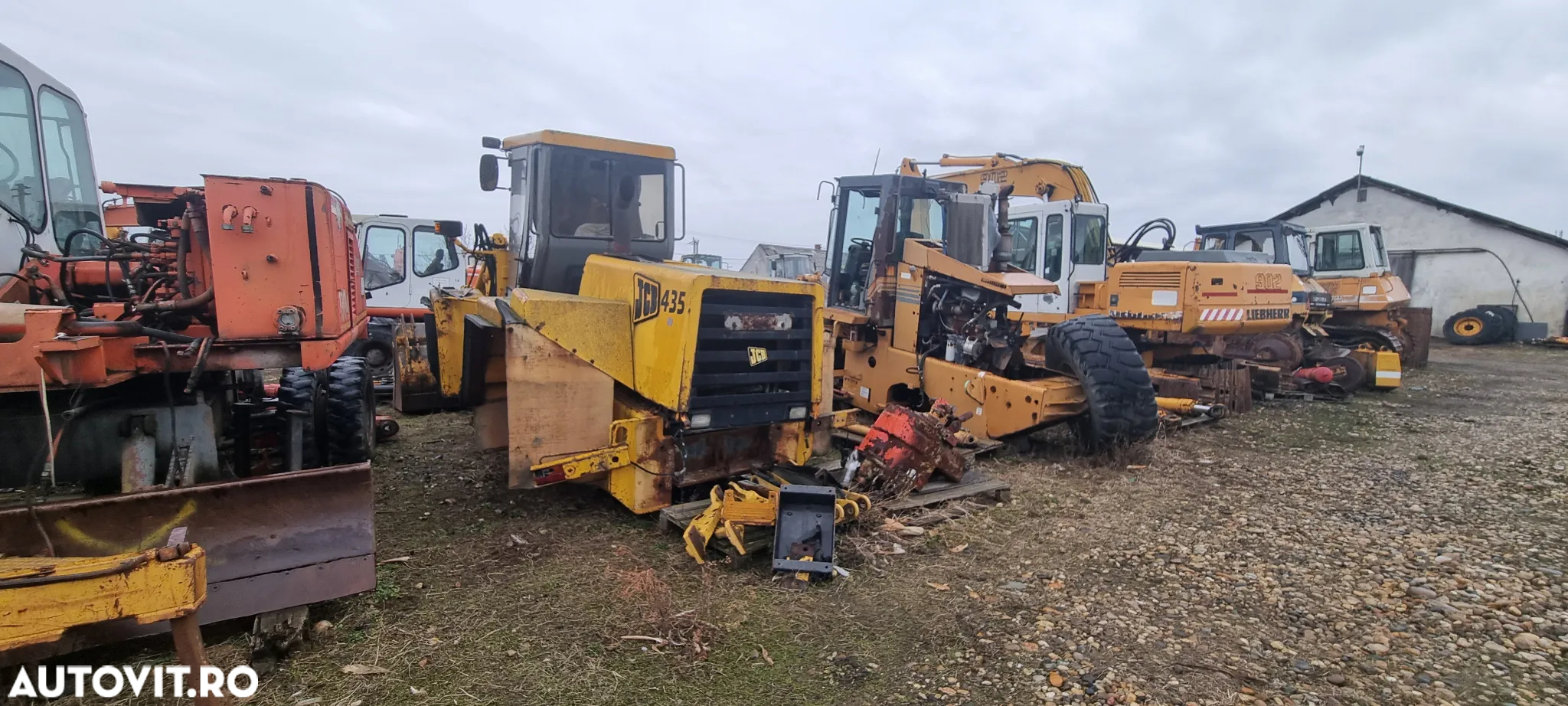 dezmembrez buldoexcavatoare JCB, MF, FERMEC, TEREX, NEW HOLLAND, FIAT HITACHI - 2