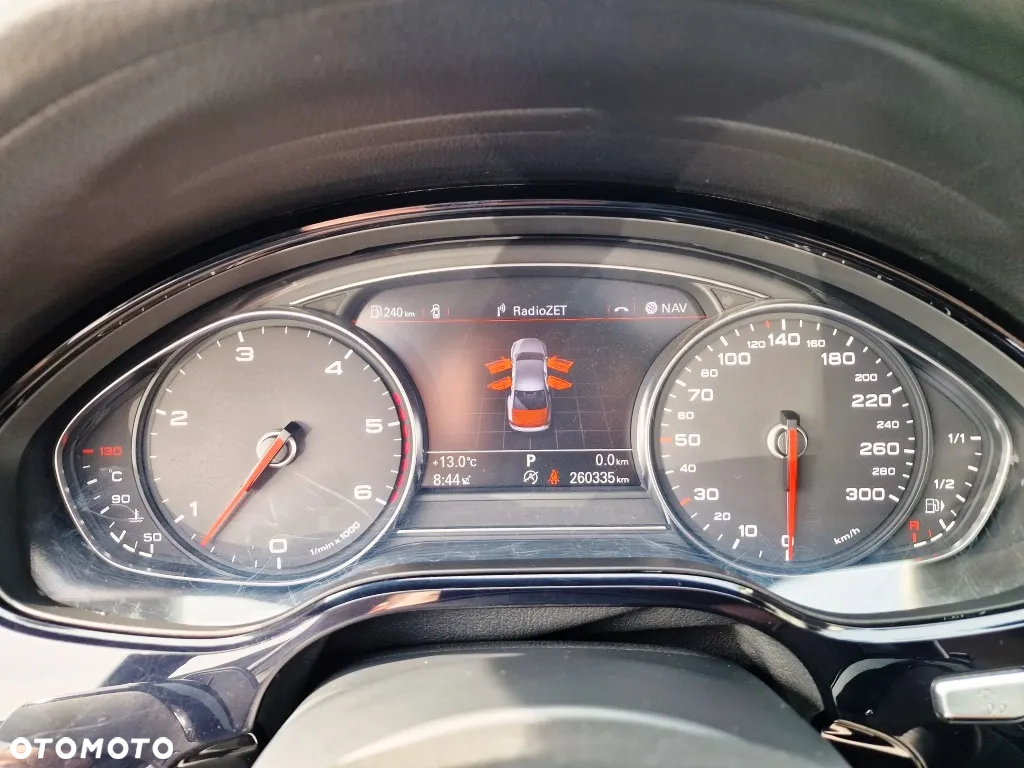 Audi A8 - 12