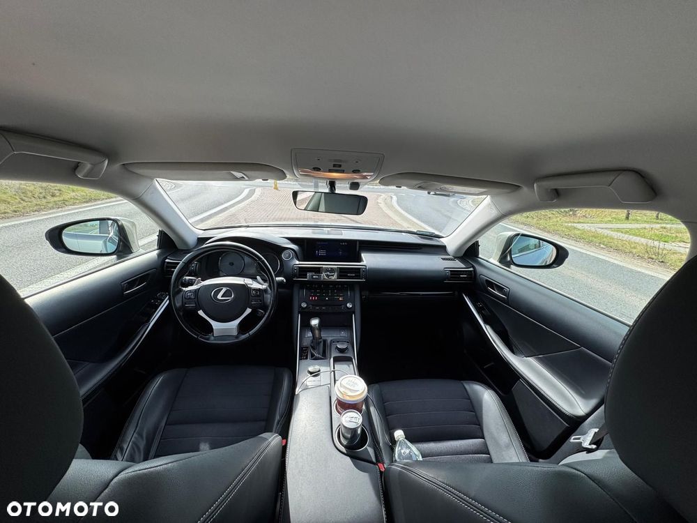 Lexus IS 200t Elegance - 18