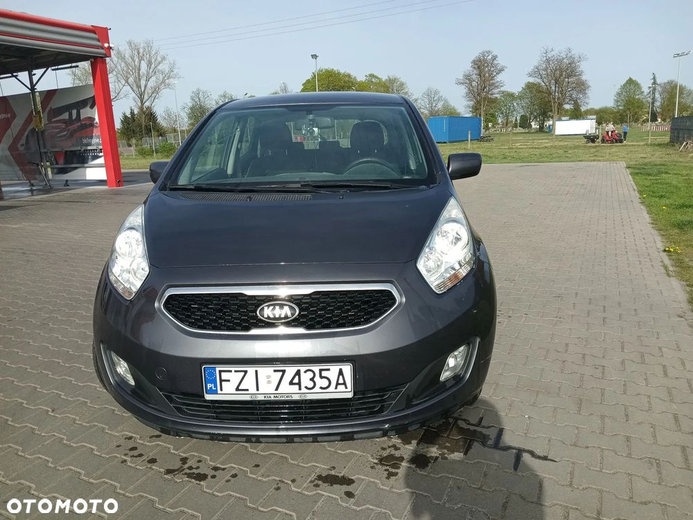 Kia Venga - 4