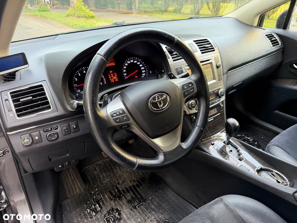 Toyota Avensis 1.8 Sol plus NAVI MS - 11