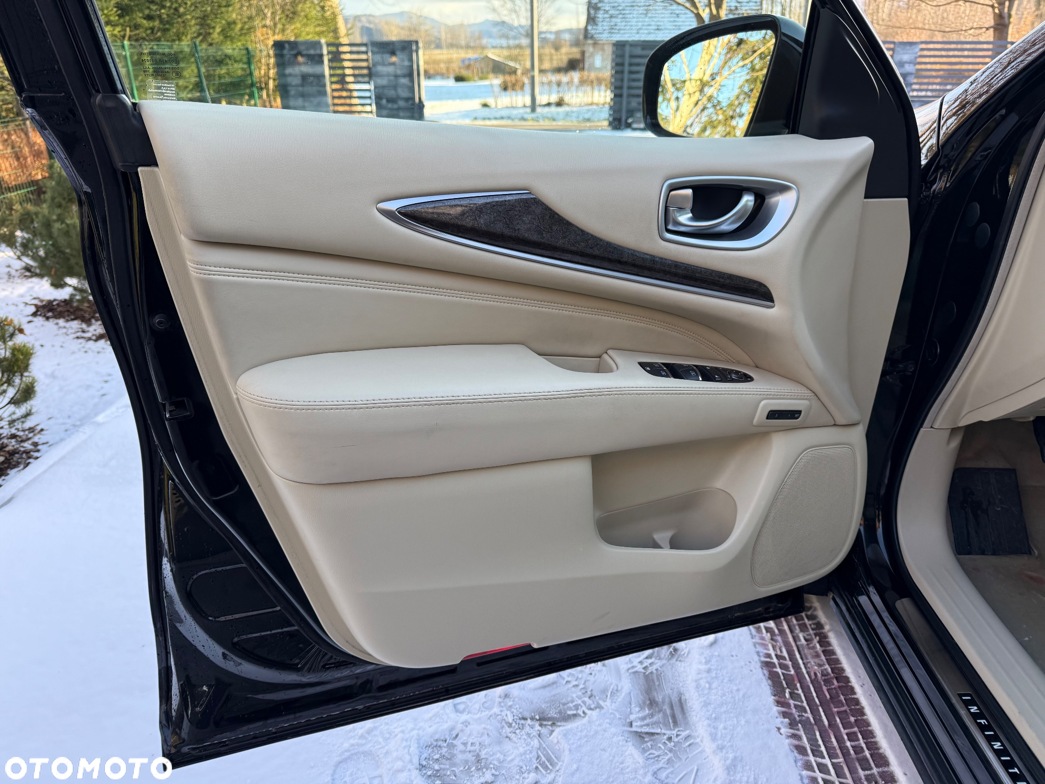 Infiniti QX60 - 17