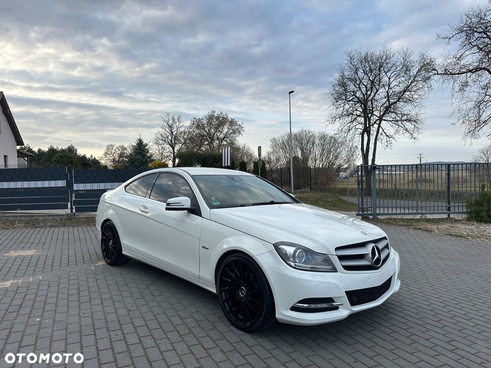 Mercedes-Benz Klasa C 220 CDI DPF Automatik Avantgarde - 2