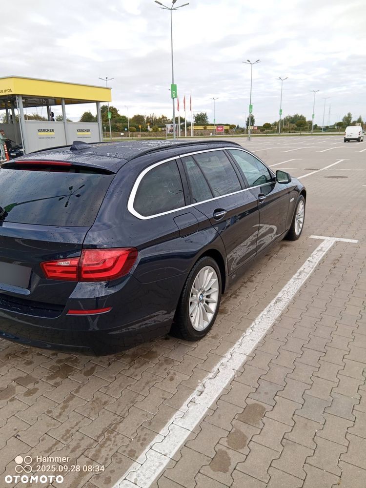 BMW Seria 5 528i xDrive - 4
