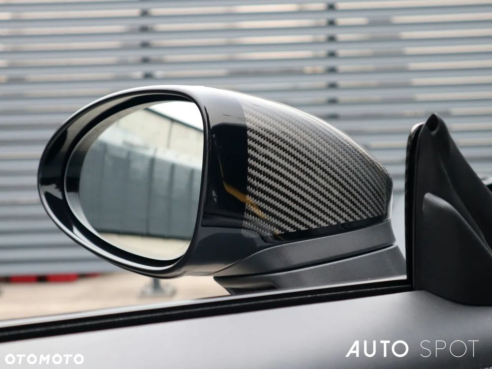 Porsche 718 Cayman GT4 RS - 25