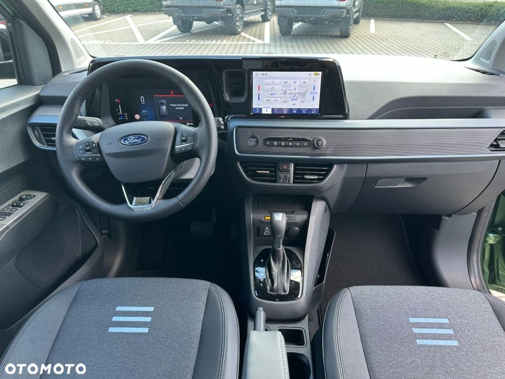 Ford Courier - 11