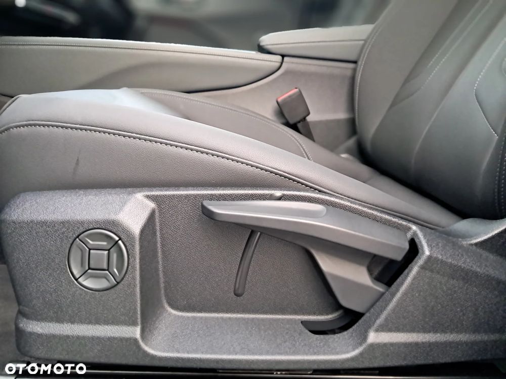 Audi Q3 Sportback - 14