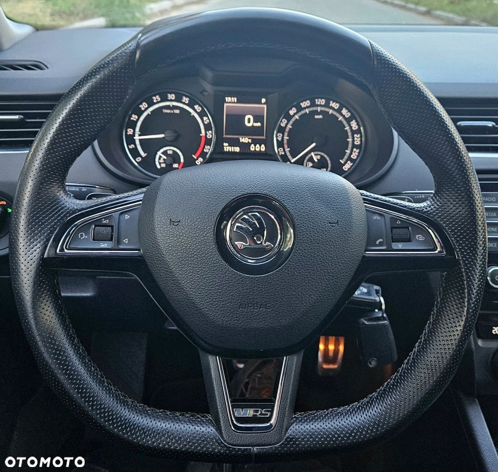 Skoda Octavia 2.0 TDI DSG RS - 17