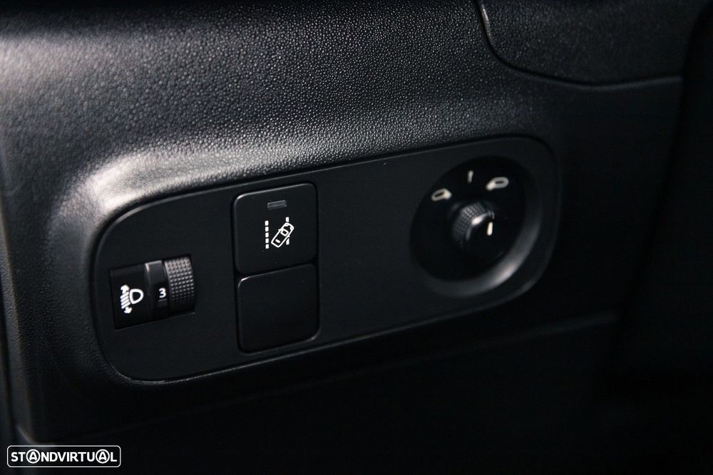Citroën C3 1.6 BlueHDi Feel - 23