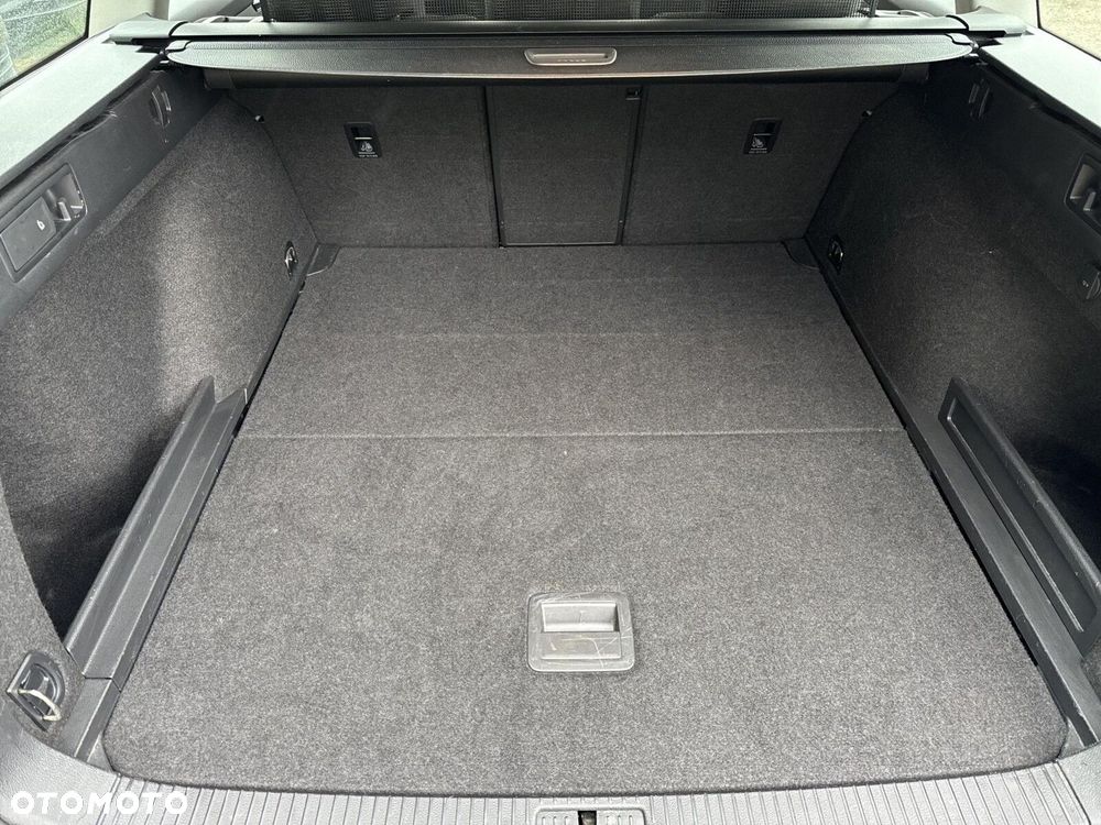 Volkswagen Passat 2.0 TDI EVO Business - 17