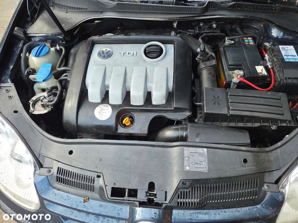 Volkswagen Golf - 24