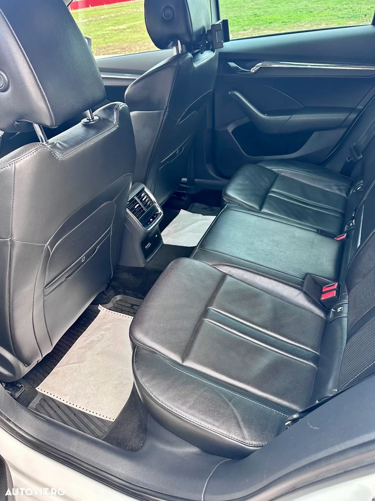 Skoda Octavia 2.0 TDI DSG Style - 11