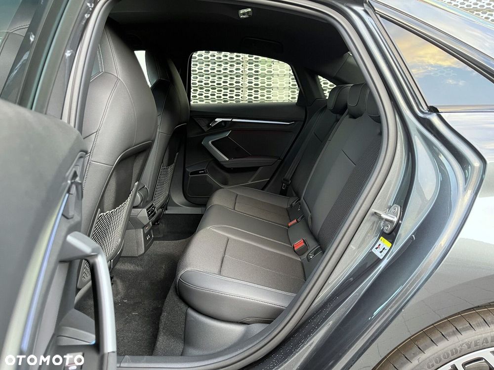 Audi S3 Limousine - 22