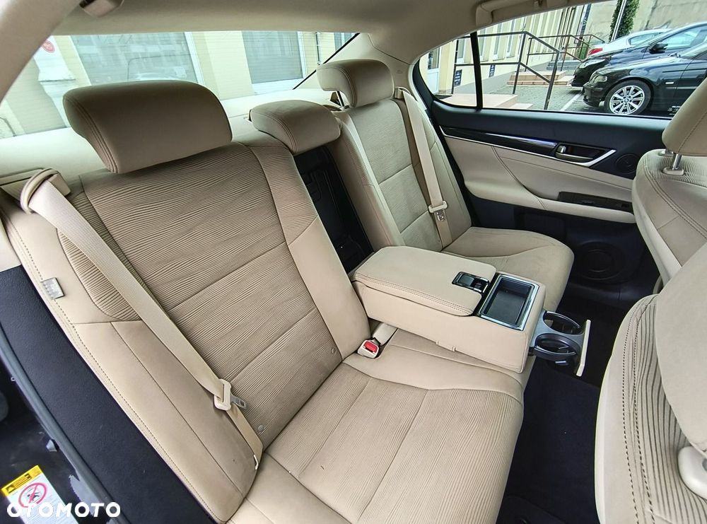 Lexus GS - 19