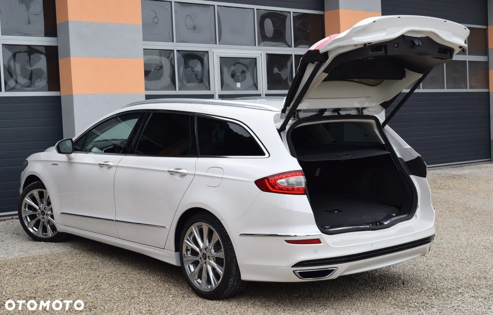 Ford Mondeo 2.0 EcoBoost STart-Stopp Autom Vignale - 17
