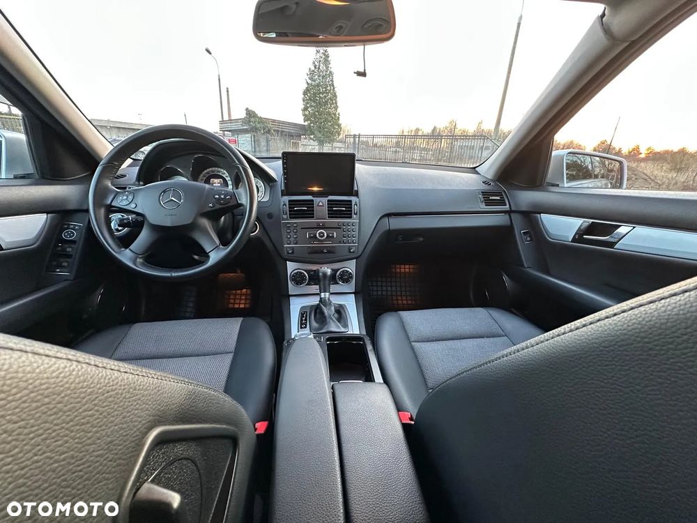 Mercedes-Benz Klasa C - 23