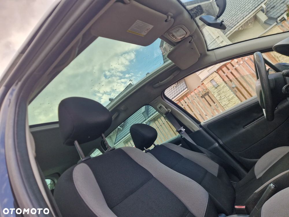 Peugeot 207 - 22