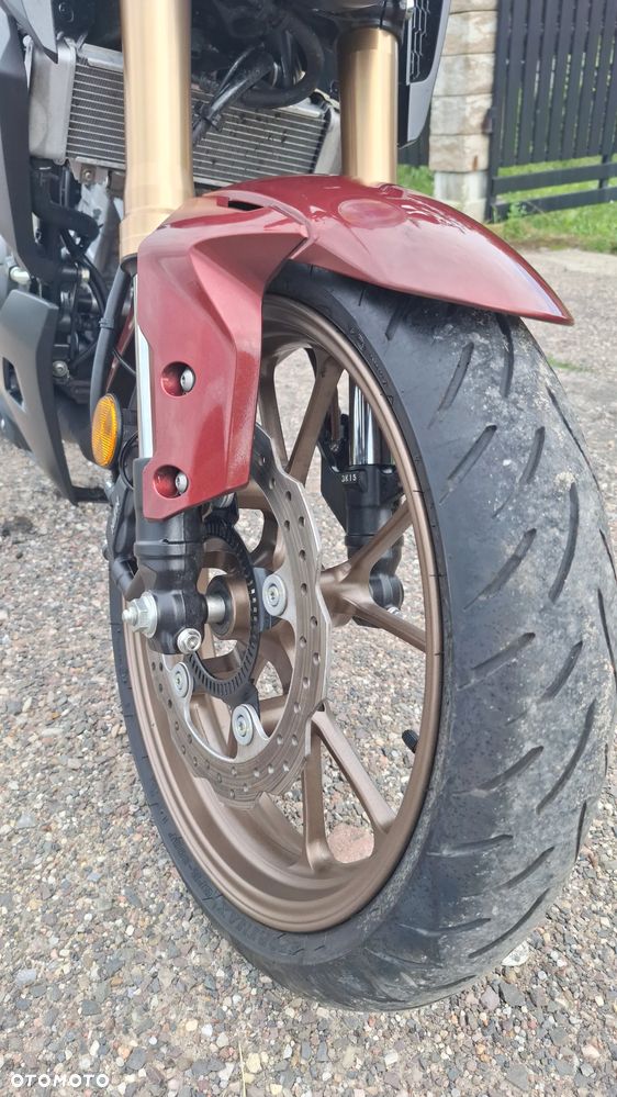 Honda CB - 16