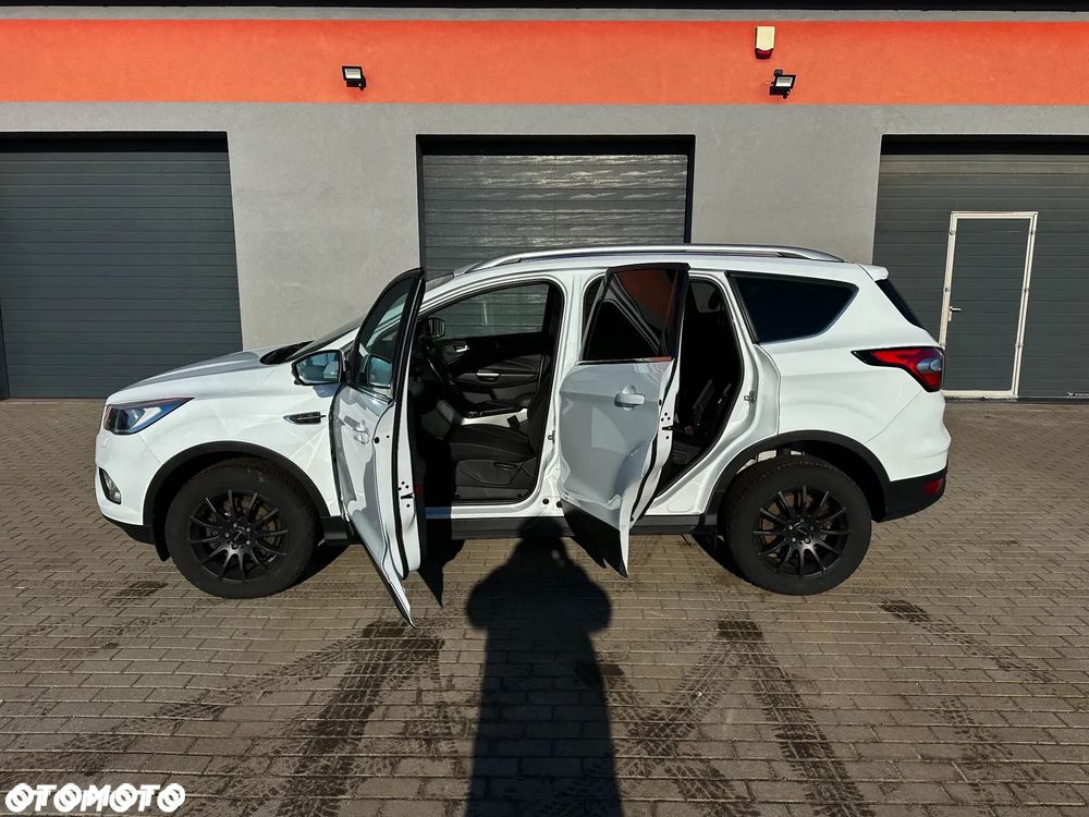 Ford Kuga - 23