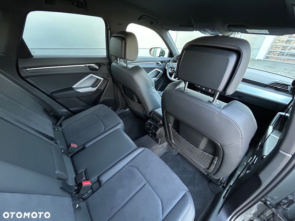 Audi Q3 35 TFSI S tronic - 8