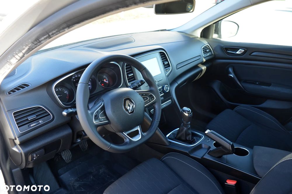 Renault Megane 1.5 Blue dCi Limited - 7