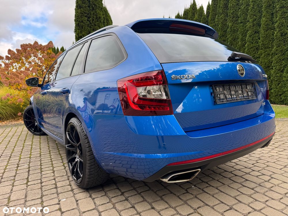 Skoda Octavia 2.0 TDI DSG RS - 17