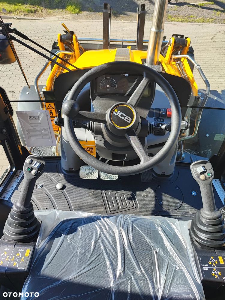 JCB 3CX Plus EH - 28
