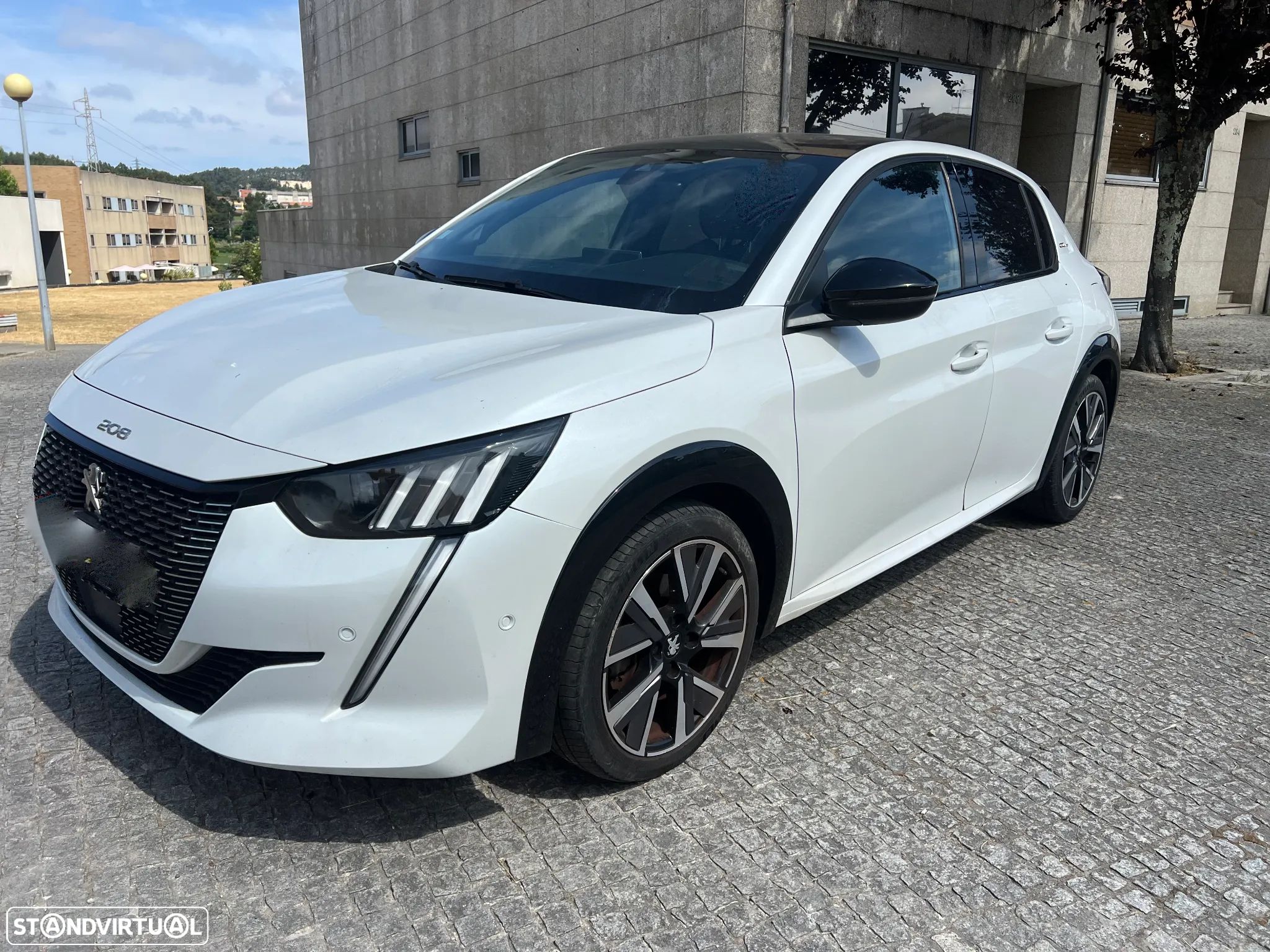 Peugeot 208 1.2 PureTech GT Line EAT8 - 1