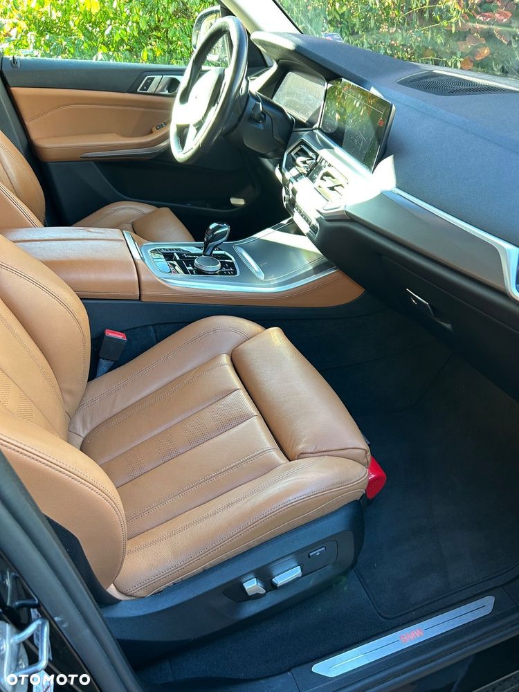 BMW X5 xDrive40i - 8
