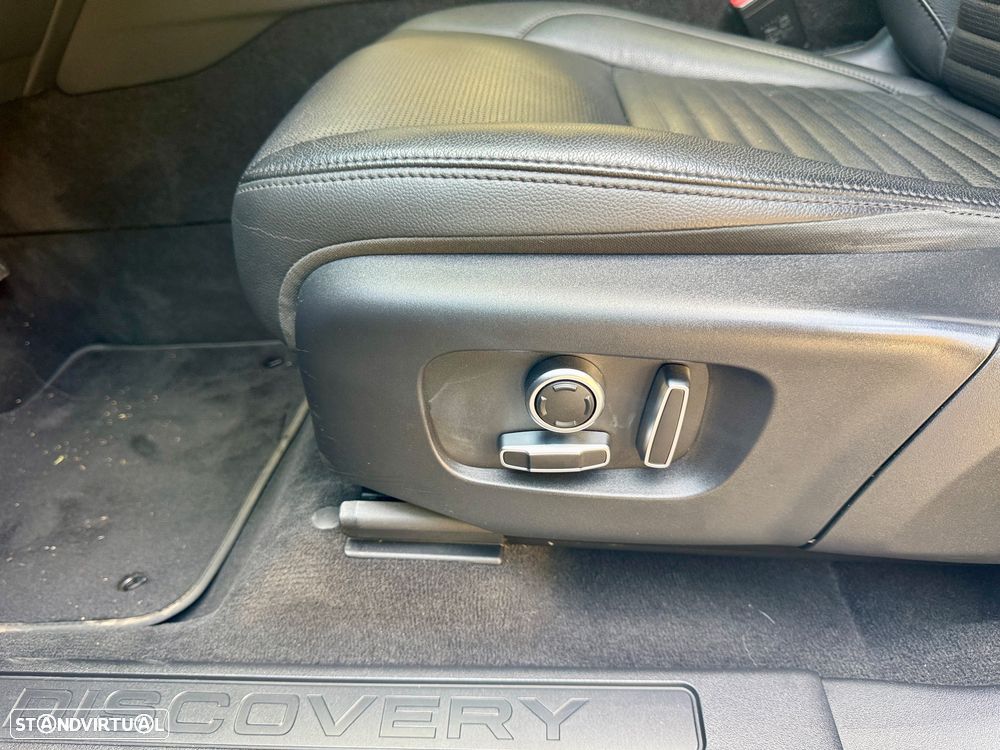 Land Rover Discovery Sport P300e - 16