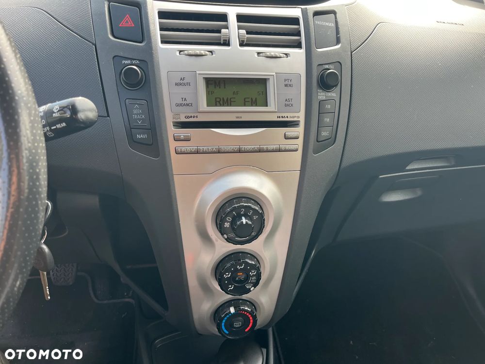 Toyota Yaris 1.8 VVT-i TS - 12
