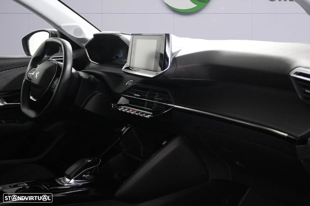 Peugeot e-208 50 kWh Style — fotografia 8